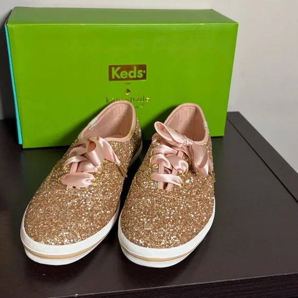 Kate Spade Rose Gold Glitter Sneaker Sparkle Sequin Wedding Sz 7 NEW - Picture 4 of 10